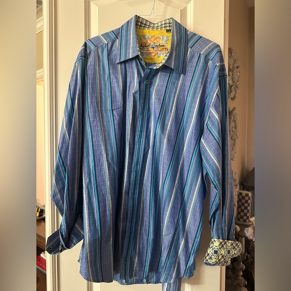 Robert Graham, 3xl fits like 2x, button down, long sleeve - Picture 2 of 3